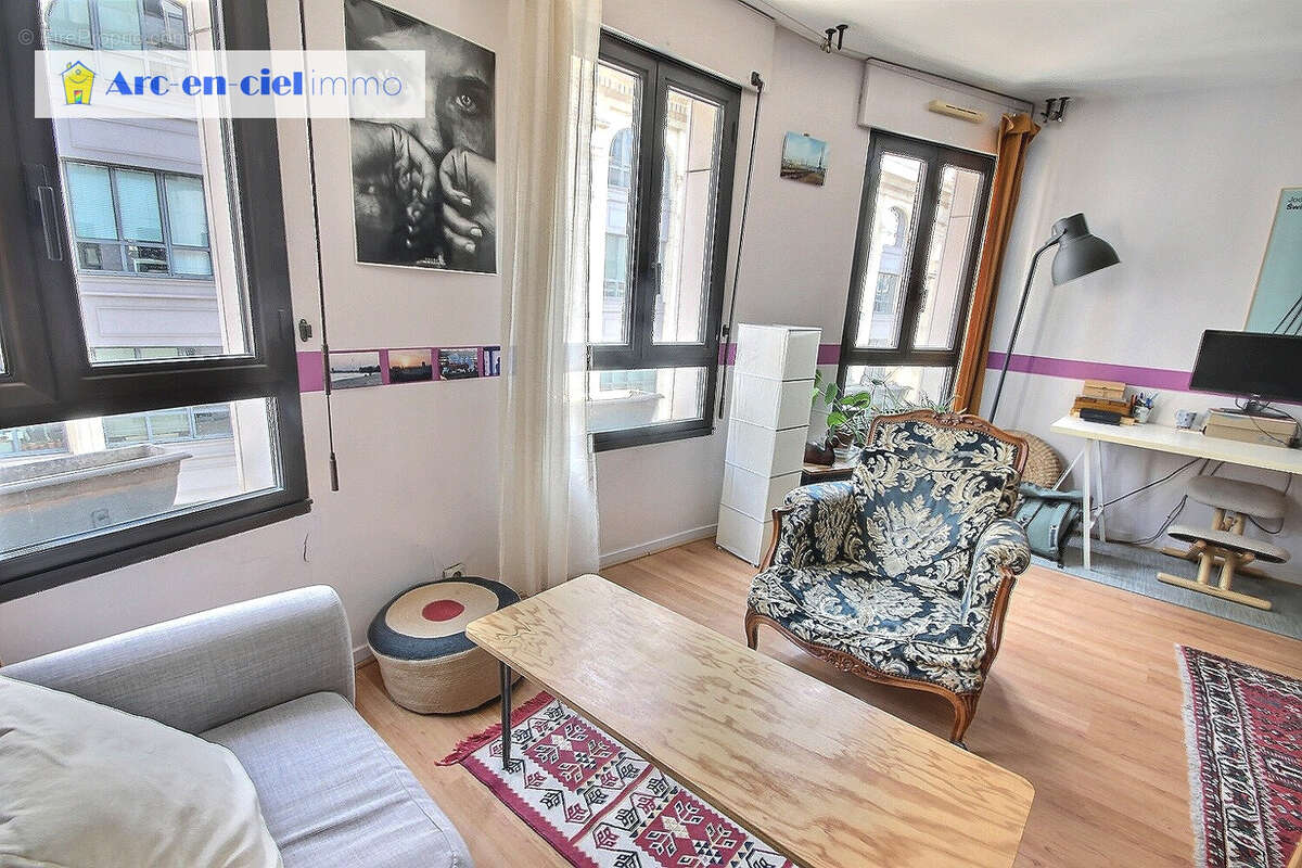 Appartement à PARIS-18E