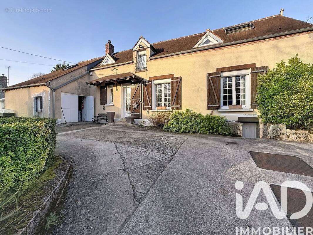 Photo 1 - Maison à MONTIGNY-LENCOUP
