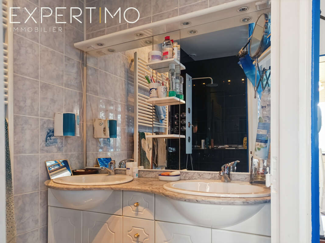 Maison à REGNIERE-ECLUSE