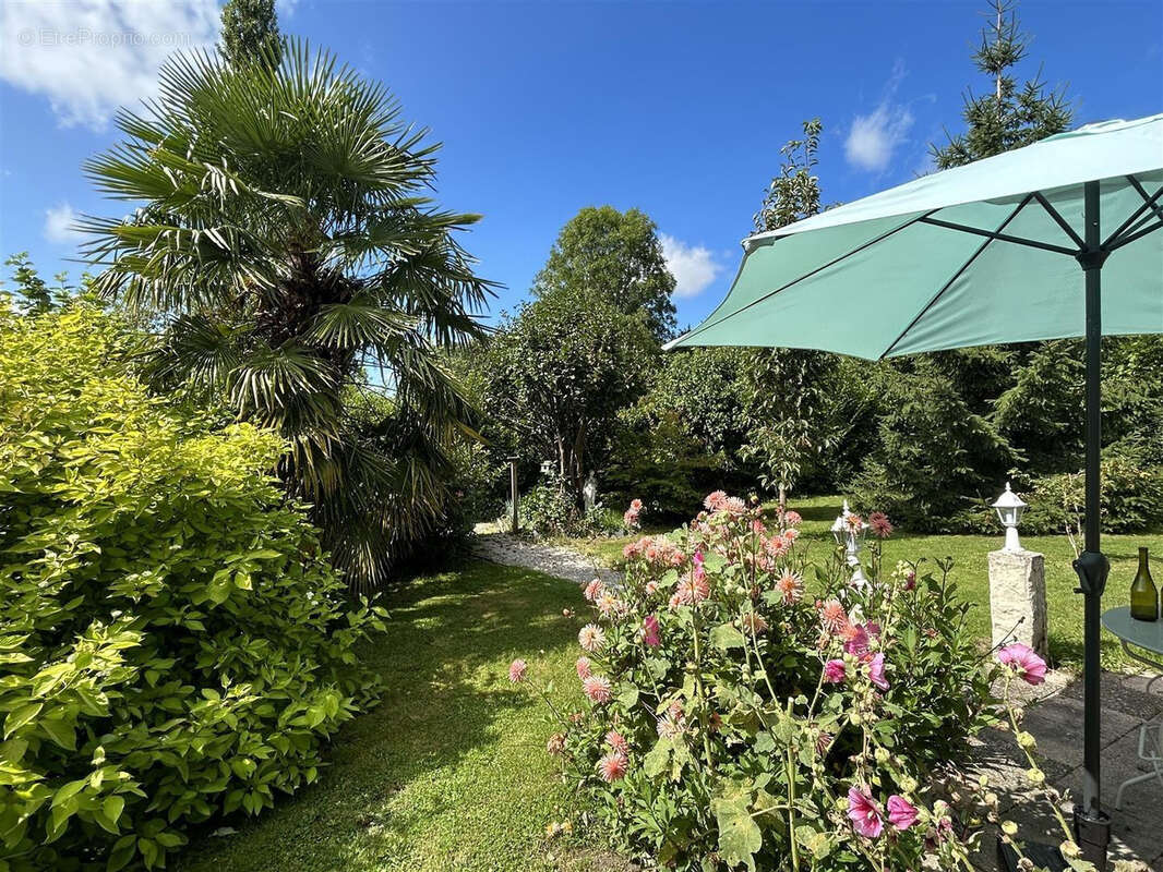 Maison à LE PIN-AU-HARAS