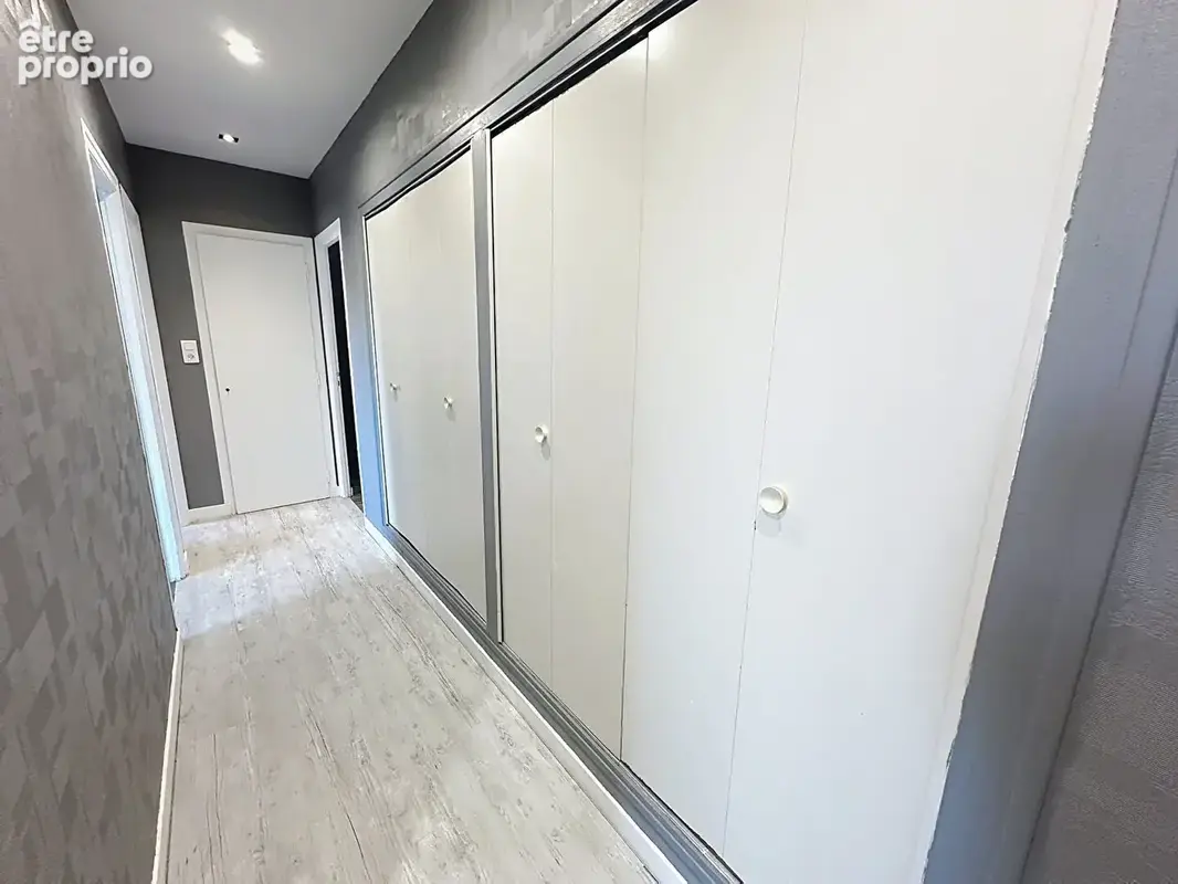 Appartement Saint André Les Vergers 5 pièces - photo 2
