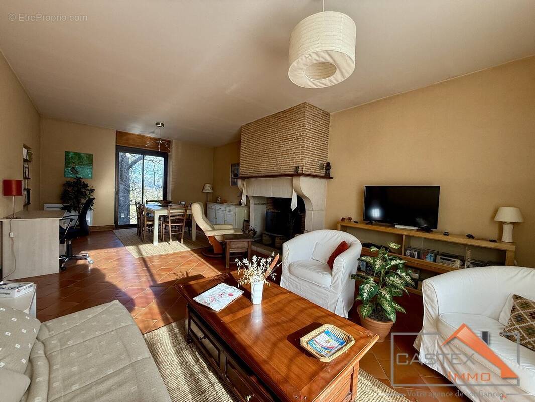 Maison à SALIES-DU-SALAT