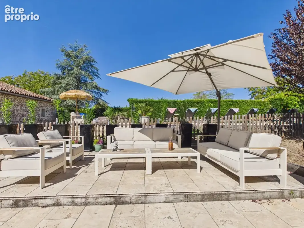 Maison en pierre de cinq chambres avec piscine et superbe grange de 153 m², proche de Sainte-Foy-la-Grande - photo 17