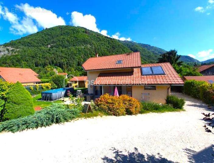 Maison à SAINT-JEOIRE