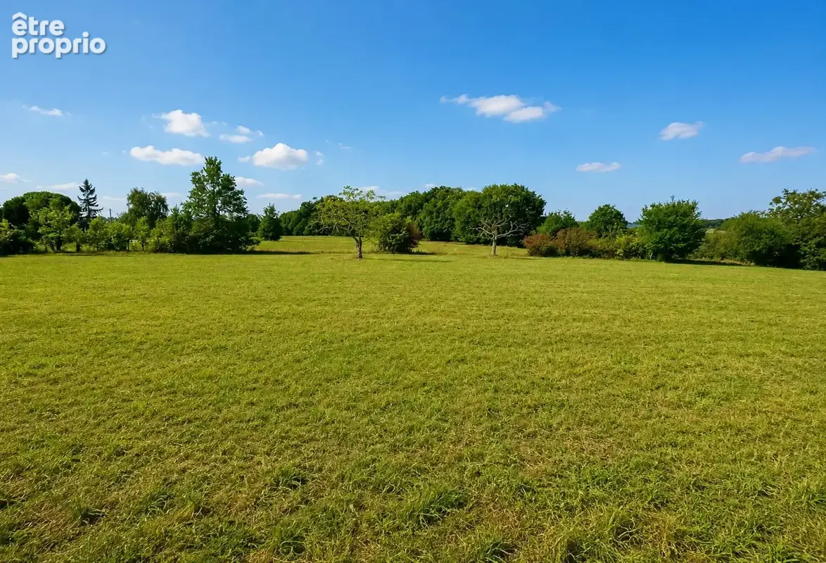 Terrain à VERTEILLAC