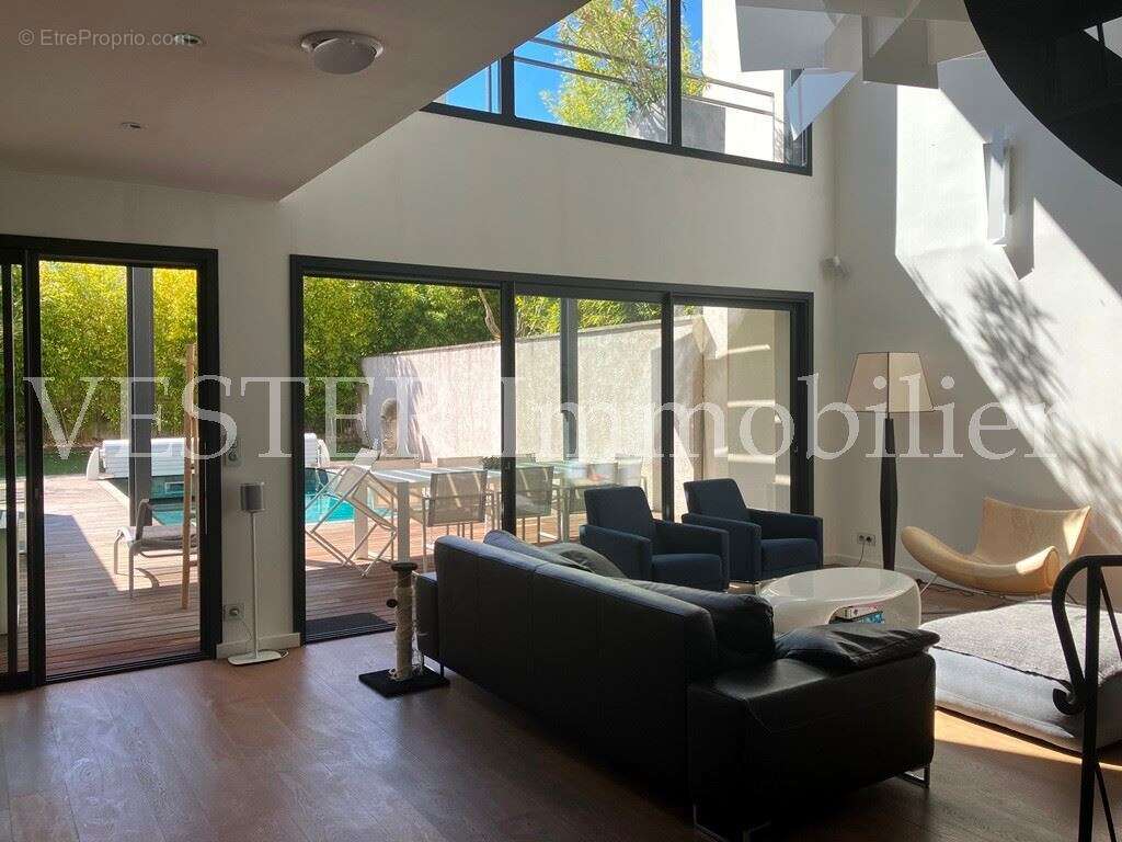 Maison 260m² - piscine - photo 3