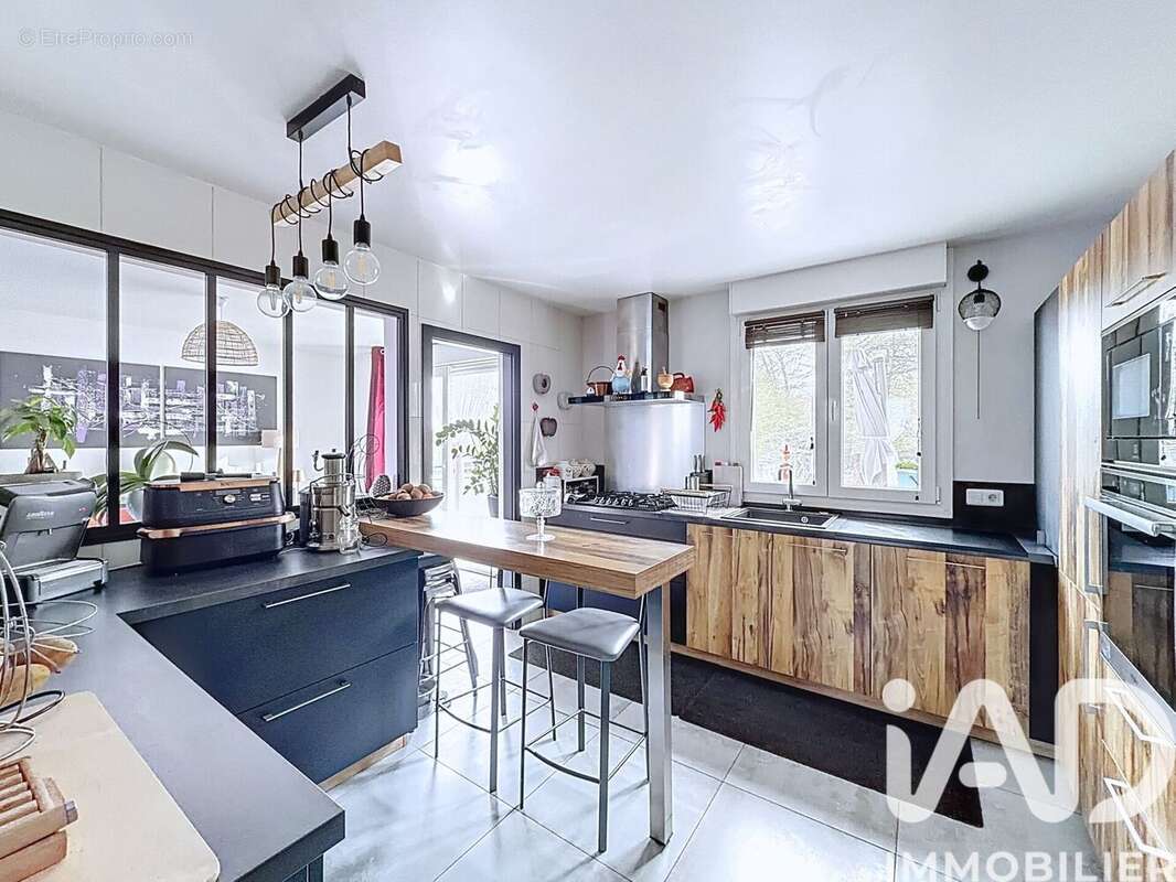 Photo 4 - Maison à CLAYE-SOUILLY