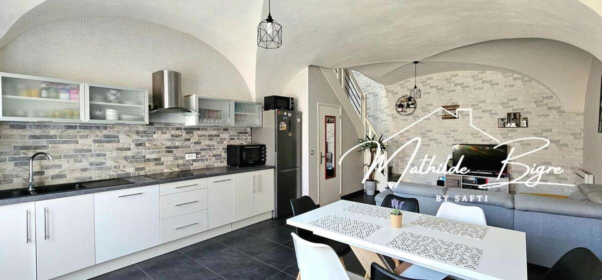 Photo 2 - Maison à SAINT-GERMAIN-LEMBRON