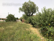 Terrain à SAINT-JEAN-DE-SAUVES