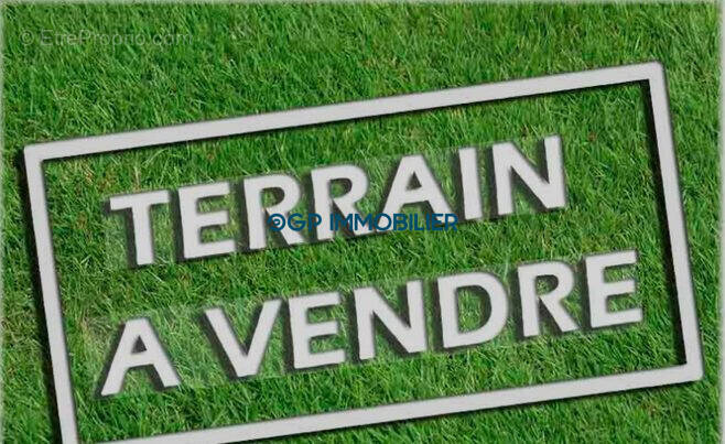 Terrain à SAINT-JORY
