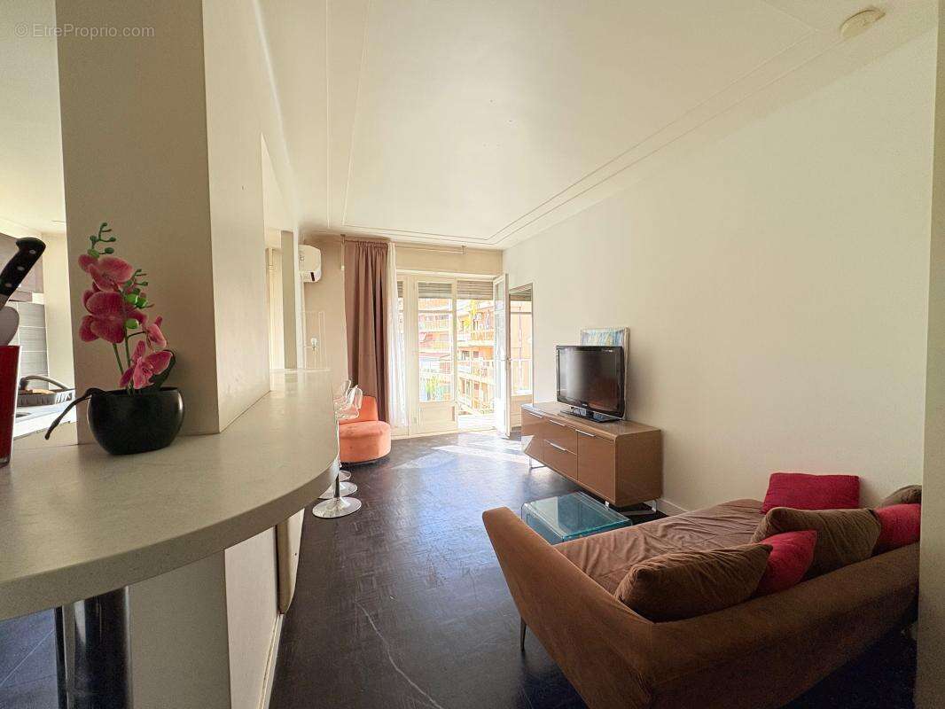 Appartement à LE CANNET