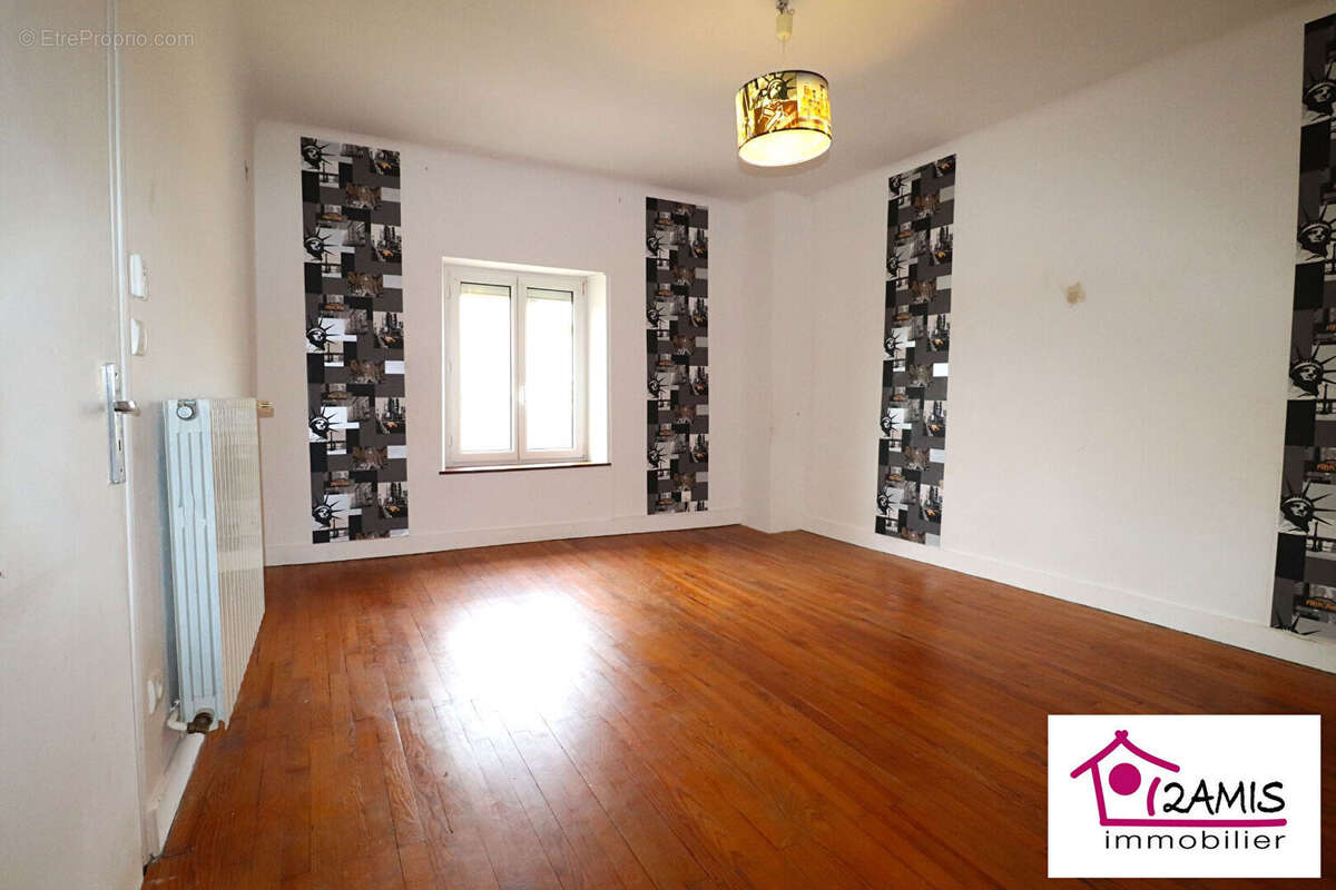 Maison à HOUDREVILLE