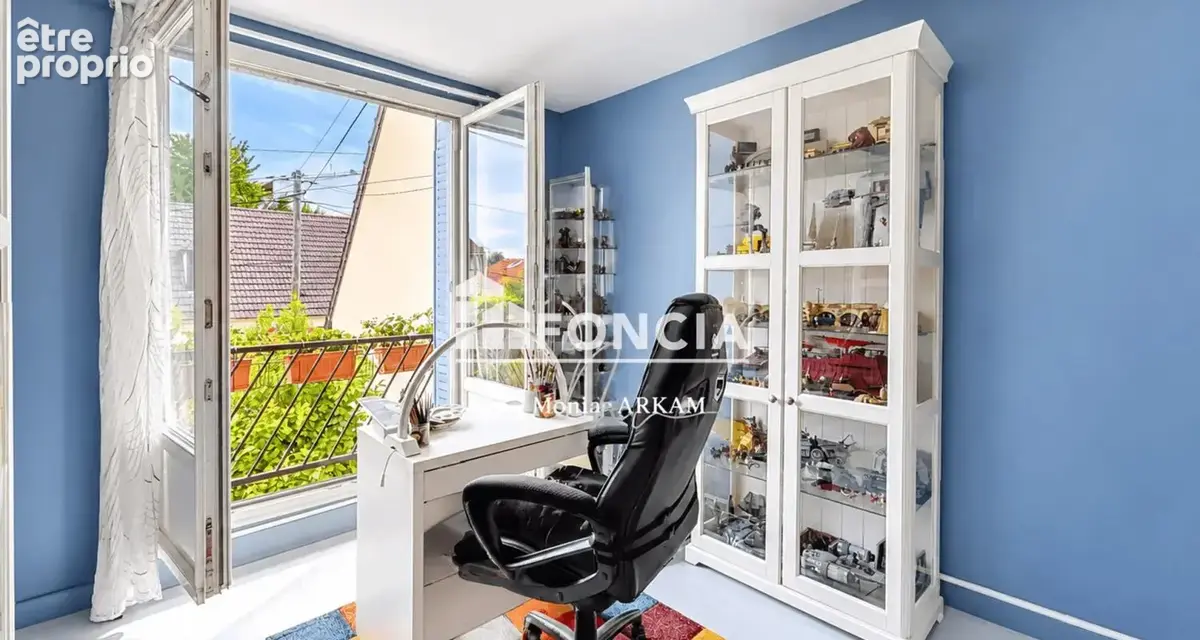 Centre ville – charmante maison – 3 chambres – voie privée – terrasse & cour – stationnement – cave – bon état – exclusivité - photo 9