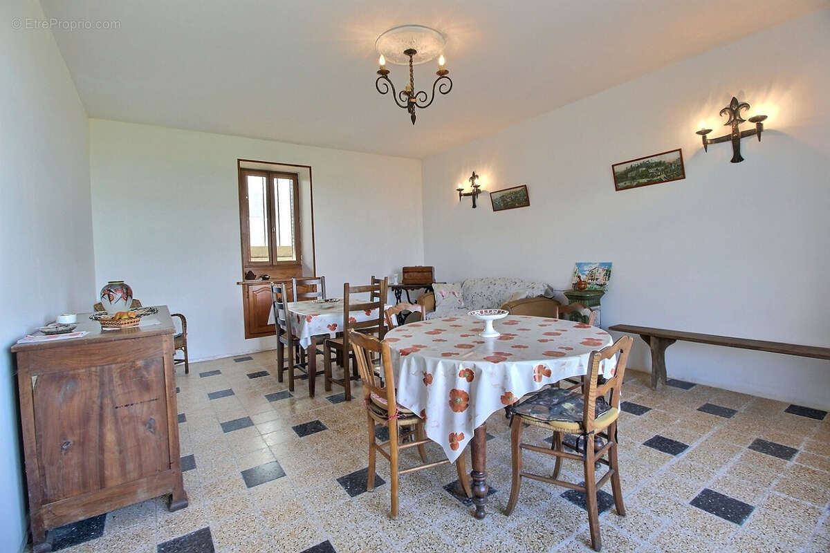 ST MARTIN DU TARTRE , maison avec dépendances, jardin et vue dégagée - photo 6
