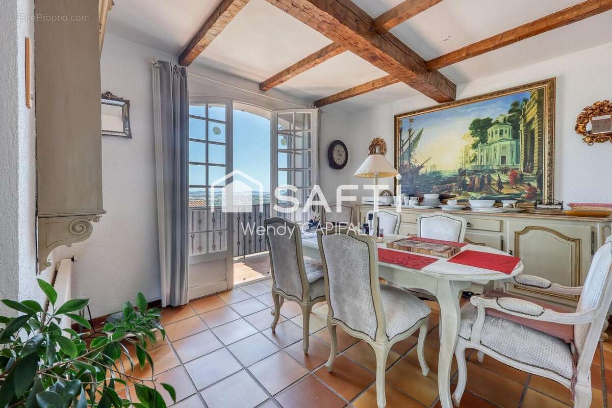 Maison 228 m² à Hyeres  - photo 4