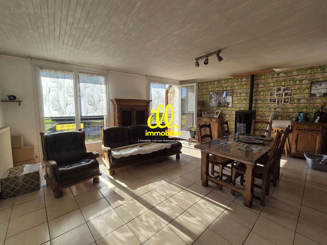 Maison 96 m² à Vendresse  - photo 3
