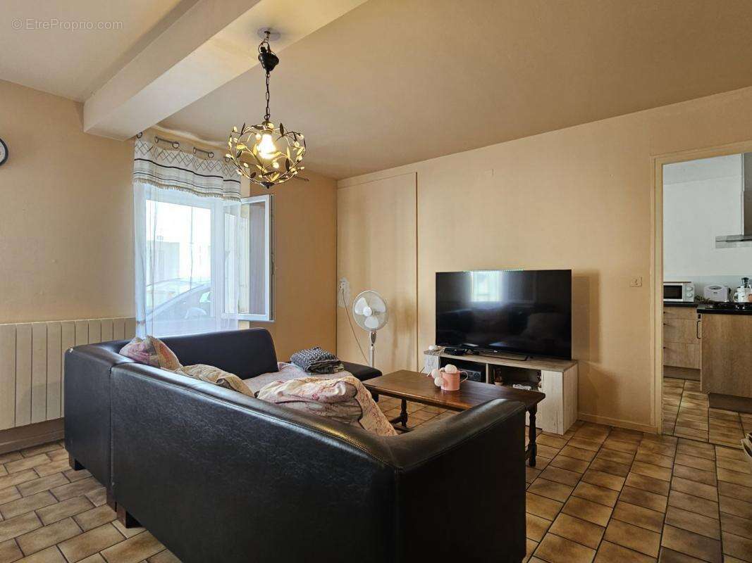 Maison à SAINTE-LIVRADE-SUR-LOT