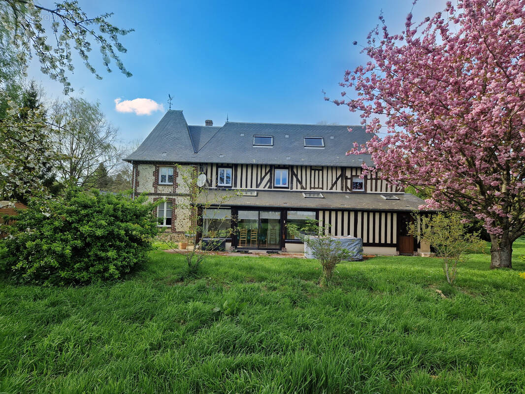 Maison à BERNAY