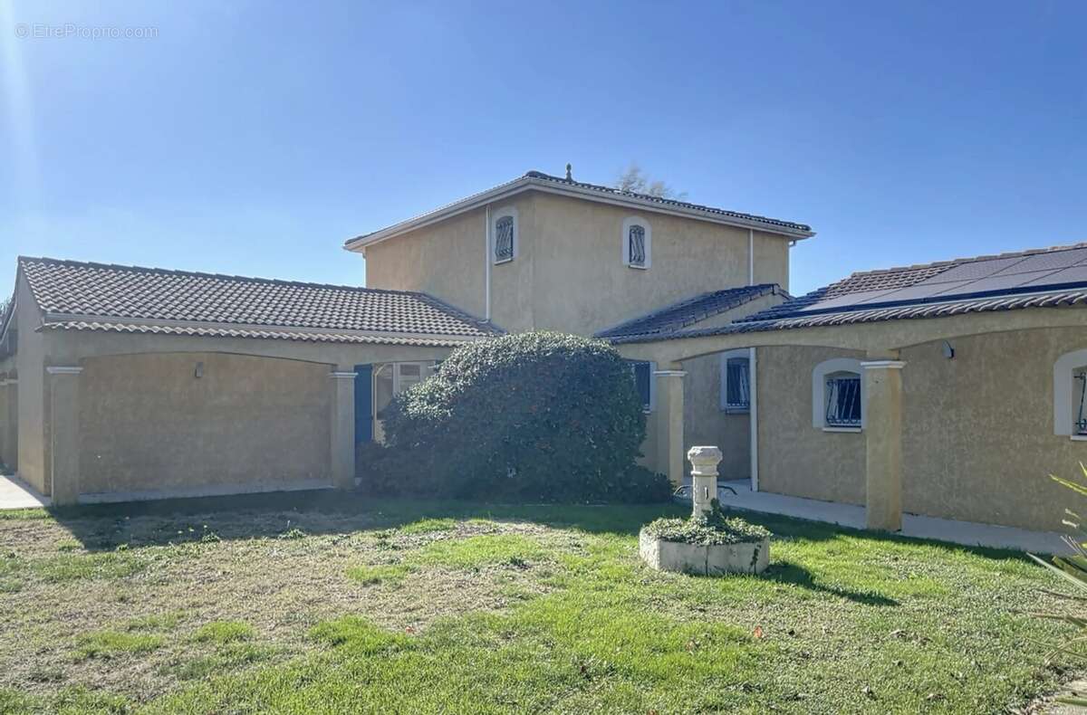 Maison à LABARTHE-SUR-LEZE