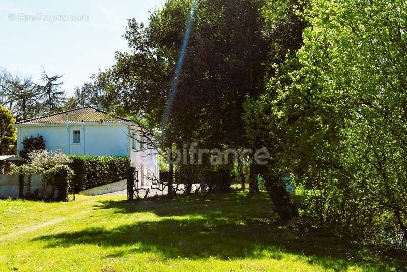 Maison à SAINT-URBAIN