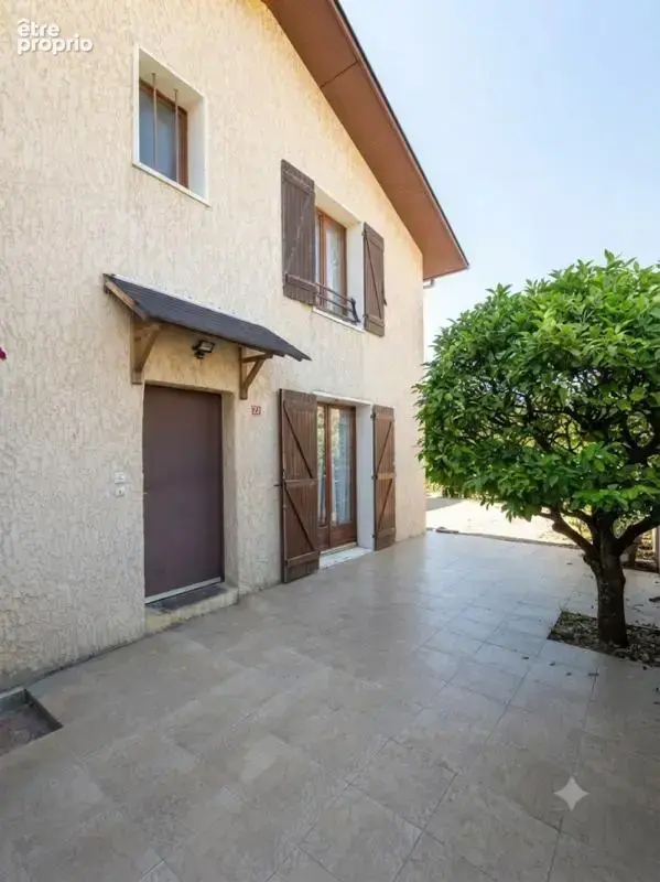 Maison à RUMILLY
