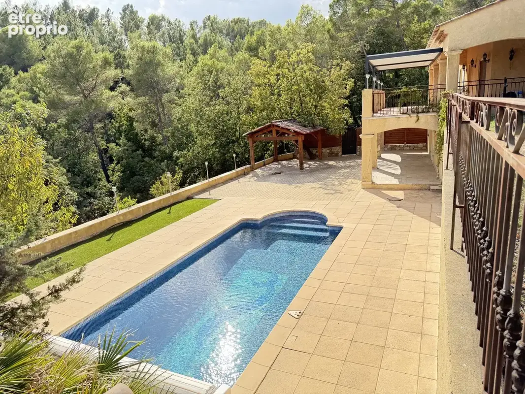 Photo Maison à Figanieres au prix de 430 000€