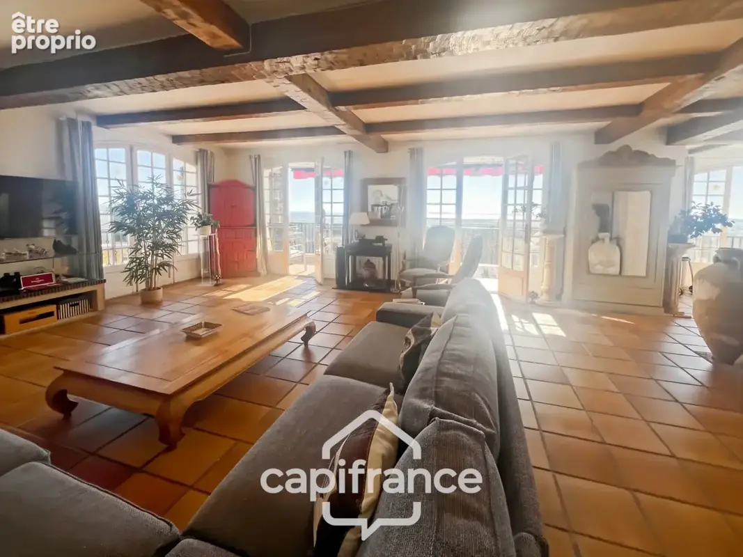 Maison à vendre 8 pièces HYERES (83)- Vue mer panoramique Exceptionnel - Double garage - Ascenseur - photo 25