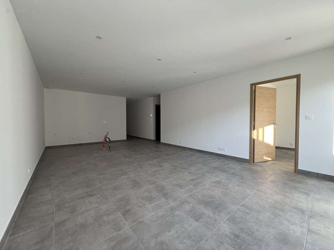 Maison à MARQUIXANES