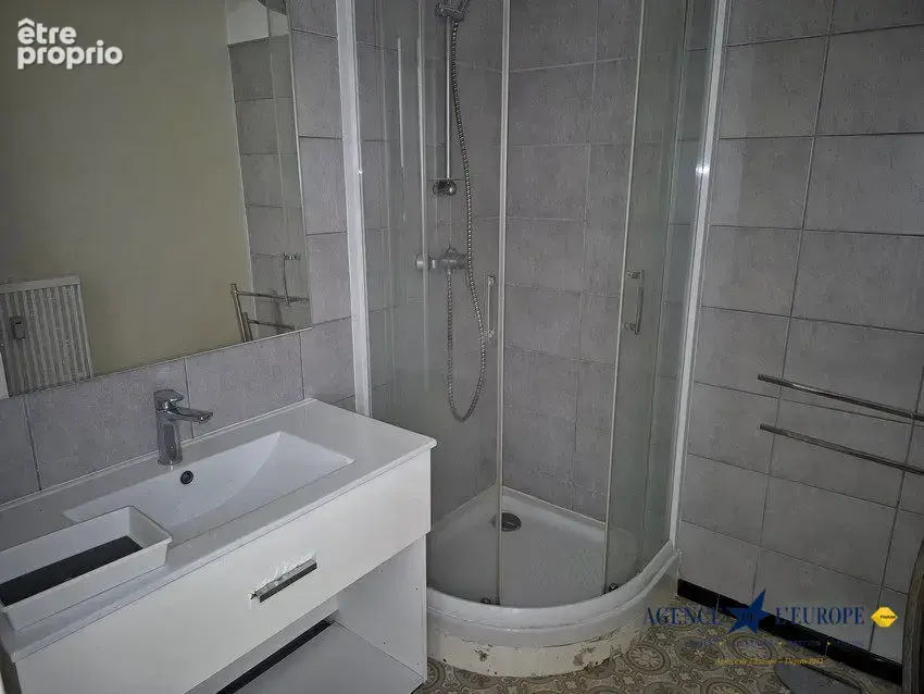 Appartement 67 m² à Cusset  - photo 6