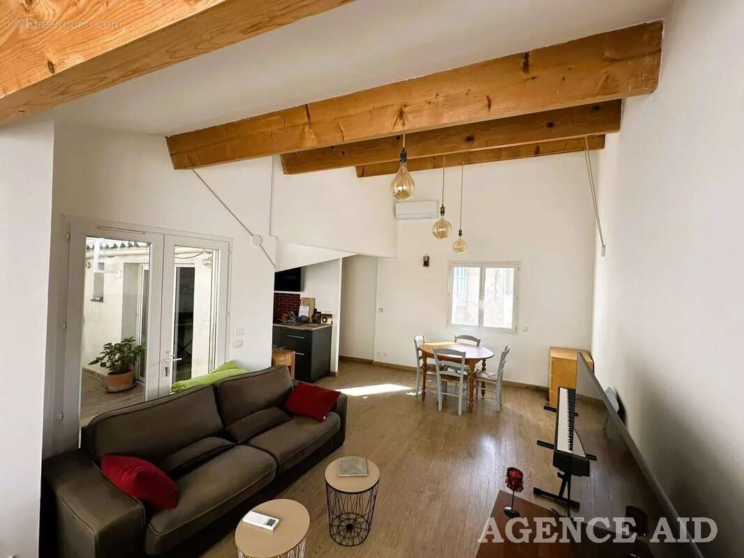 Appartement à CUGES-LES-PINS