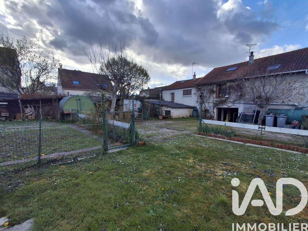 Photo 2 - Appartement à BALLAINVILLIERS