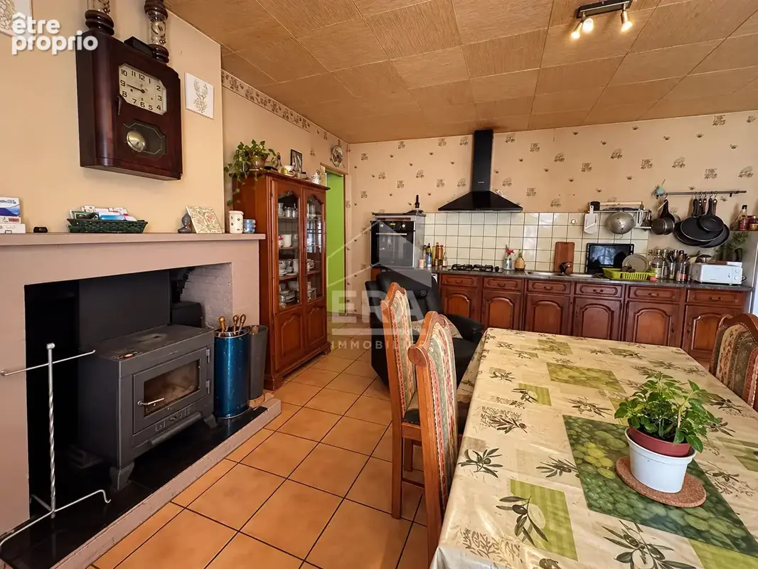 Maison à vendre à Anglade - 4 pièces, 128m² - photo 2