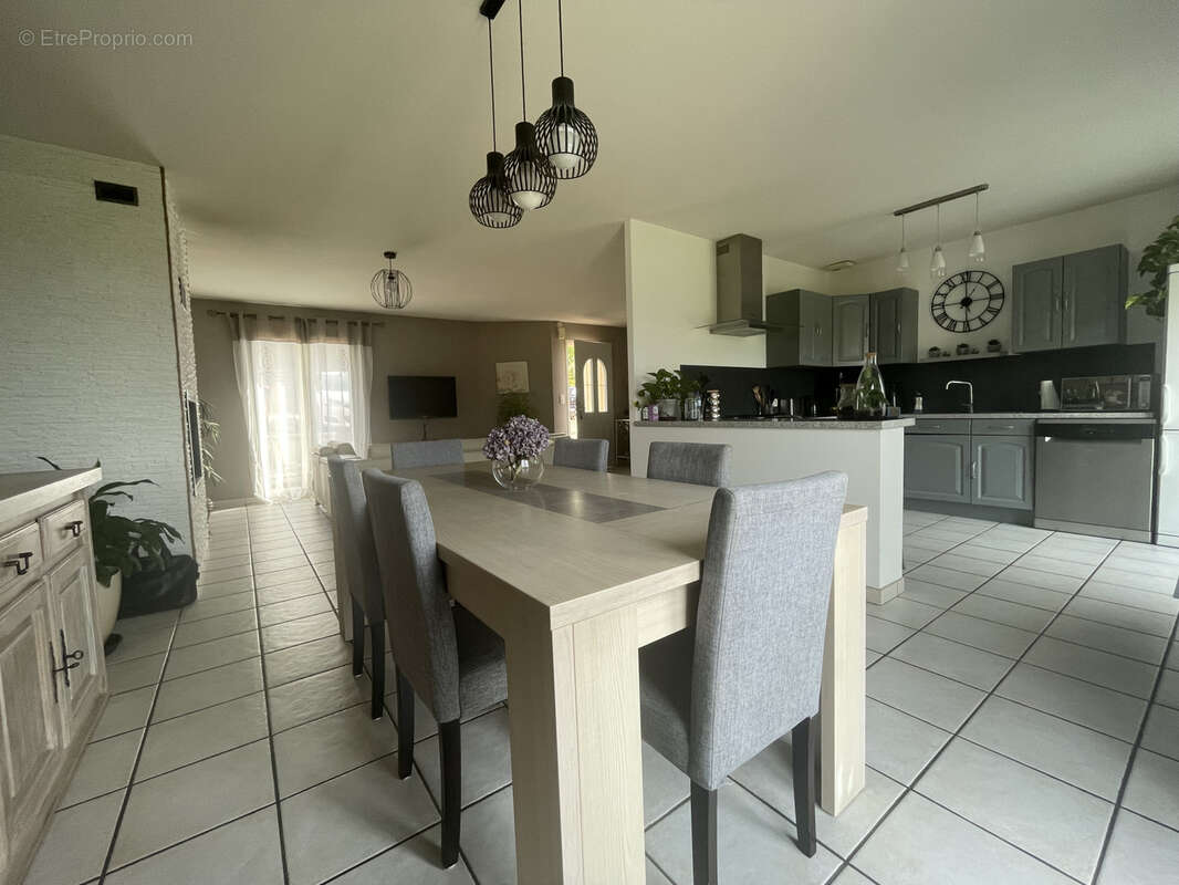 Maison à SAINT-GERMAIN-DES-FOSSES