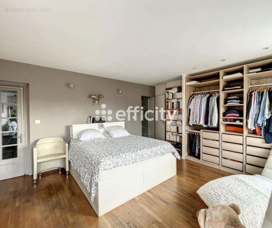 Maison à CHAZAY-D&#039;AZERGUES