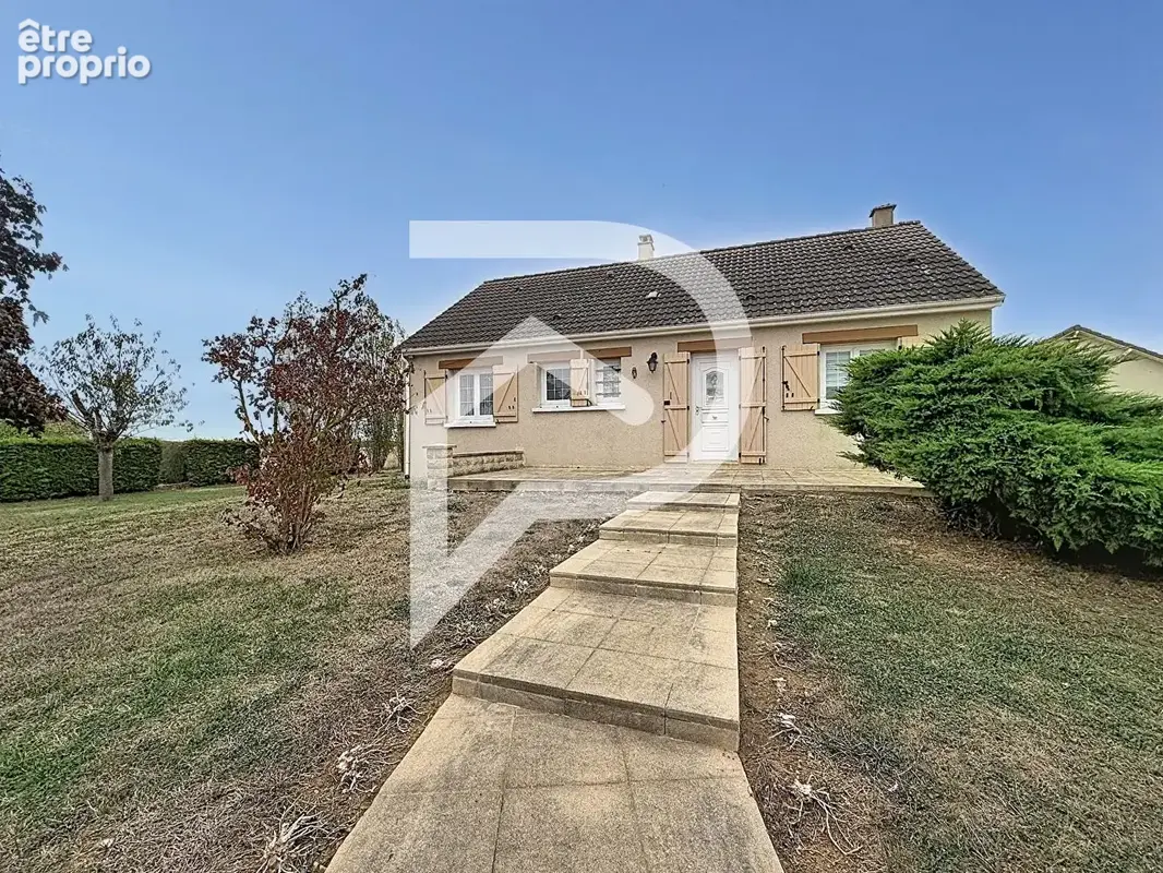 Photo Maison à Marville-Moutiers-Brule au prix de 260 600€