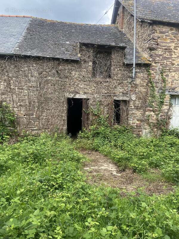 Maison à LA CHAPELLE-BOUEXIC