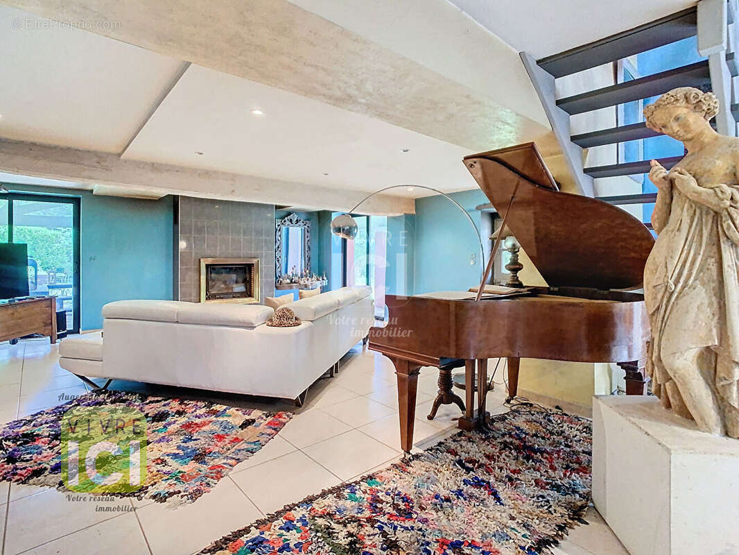 Maison à LE MAY-SUR-EVRE