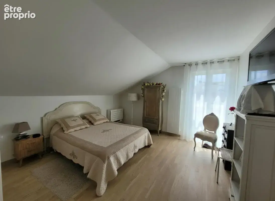 Appartement Duplex, Vue Lac Enghien Les Bains 5 pièce(s) 124.29 m2 - photo 9