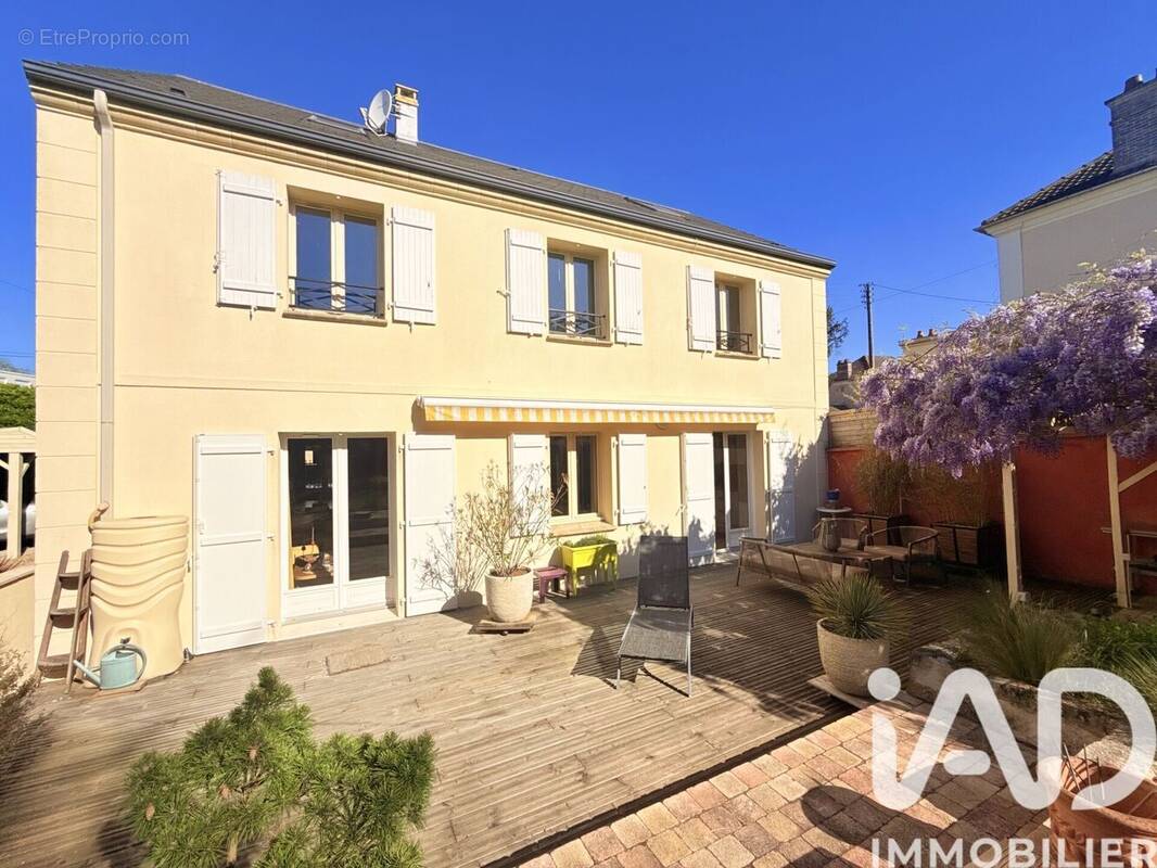 Photo 1 - Maison à L'ISLE-ADAM