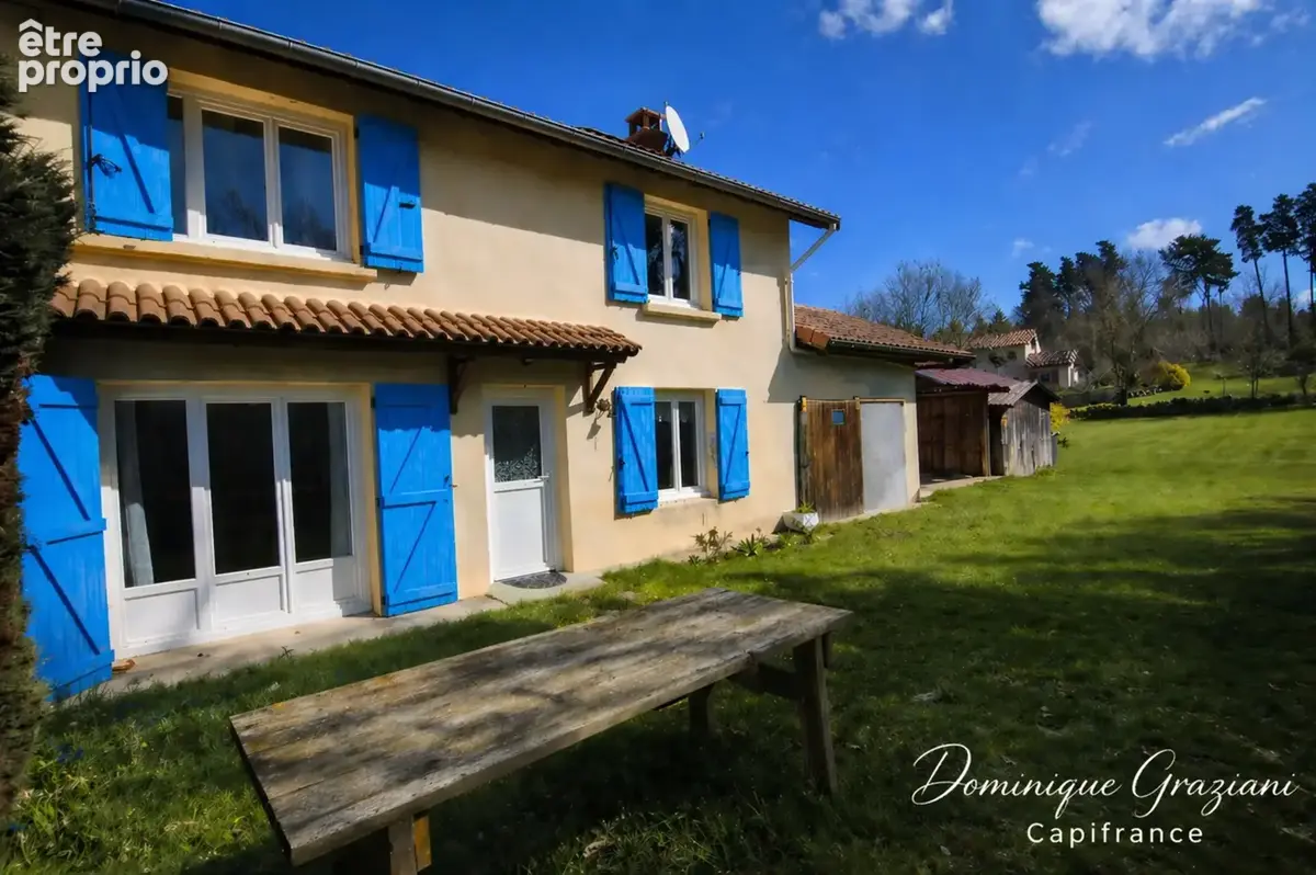 Un havre de paix sur 1500 m² de terrain – charme et tranquillité absolue à Leignecq (42380) - photo 5