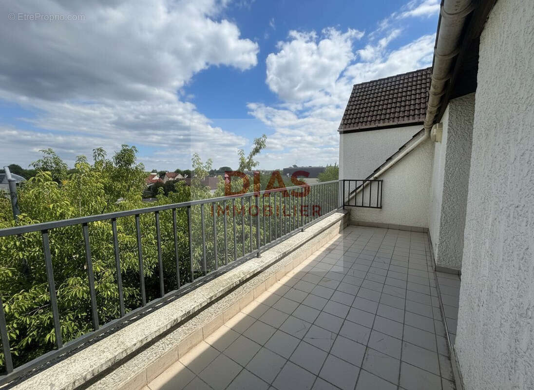 Appartement 37 m² à Pontault-Combault  - photo 4