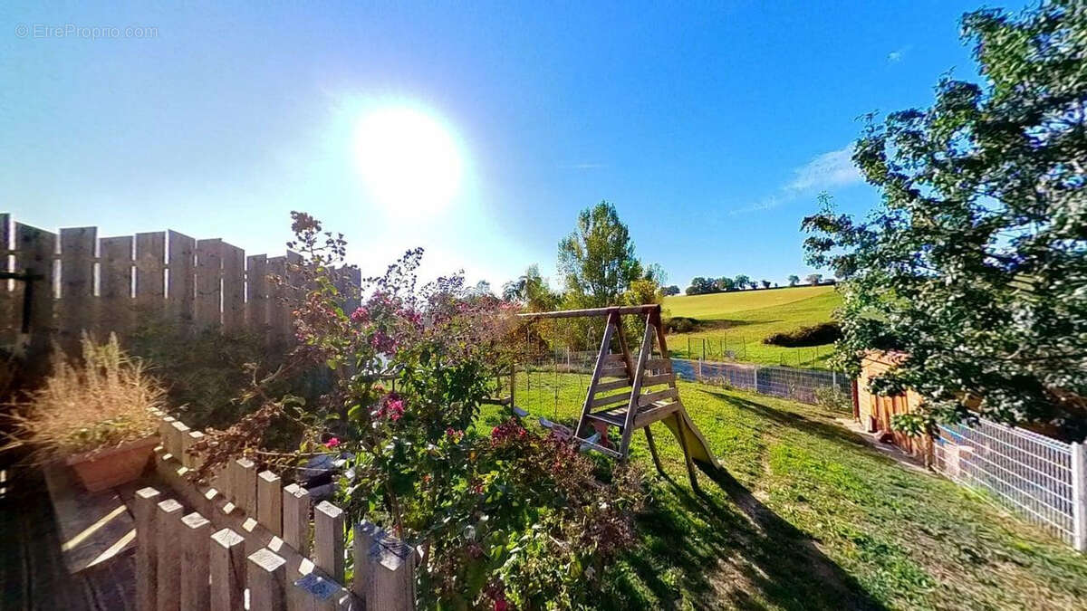 Maison à LASGRAISSES