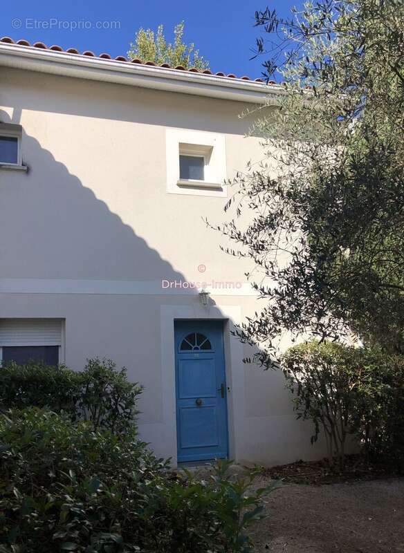 Maison à SAINT-SEURIN-SUR-L&#039;ISLE