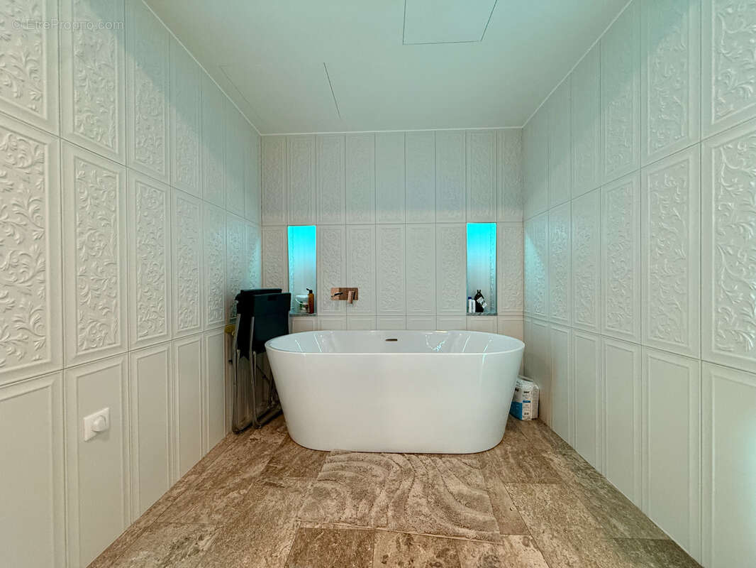 Maison à LE BLANC-MESNIL