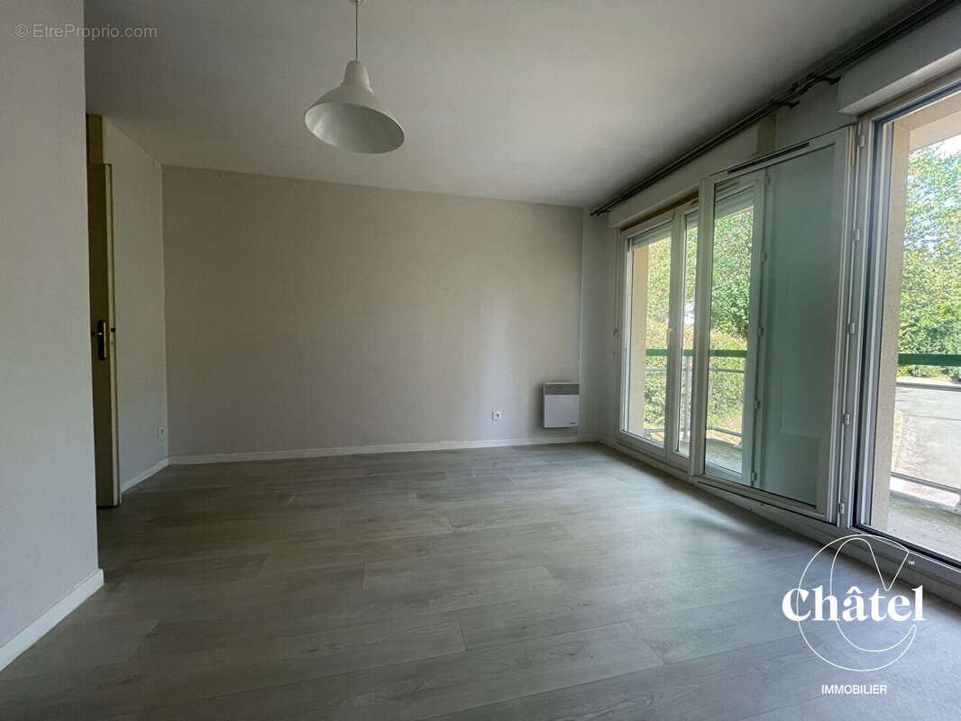 Appartement Senlis - parking - balcon - photo 2