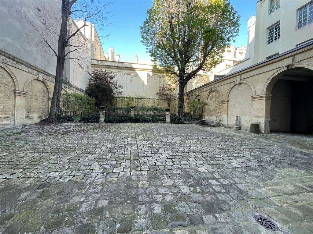 Appartement à PARIS-4E