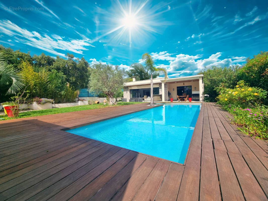 Maison à SAINT-RAPHAEL