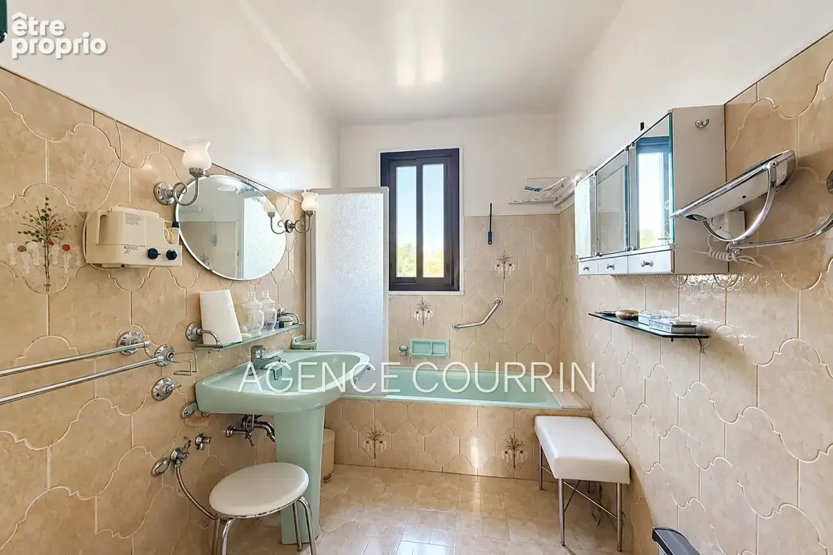 Appartement 4 pièces 92 m² à vendre à Grasse (06130) - photo 8