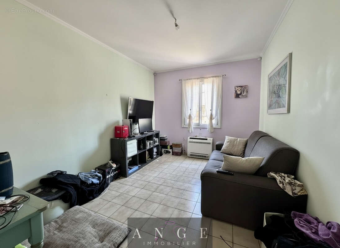 LA GARDE   Villa avec piscine dans secteur résidentiel au calme et sans vis-à-vis - photo 9