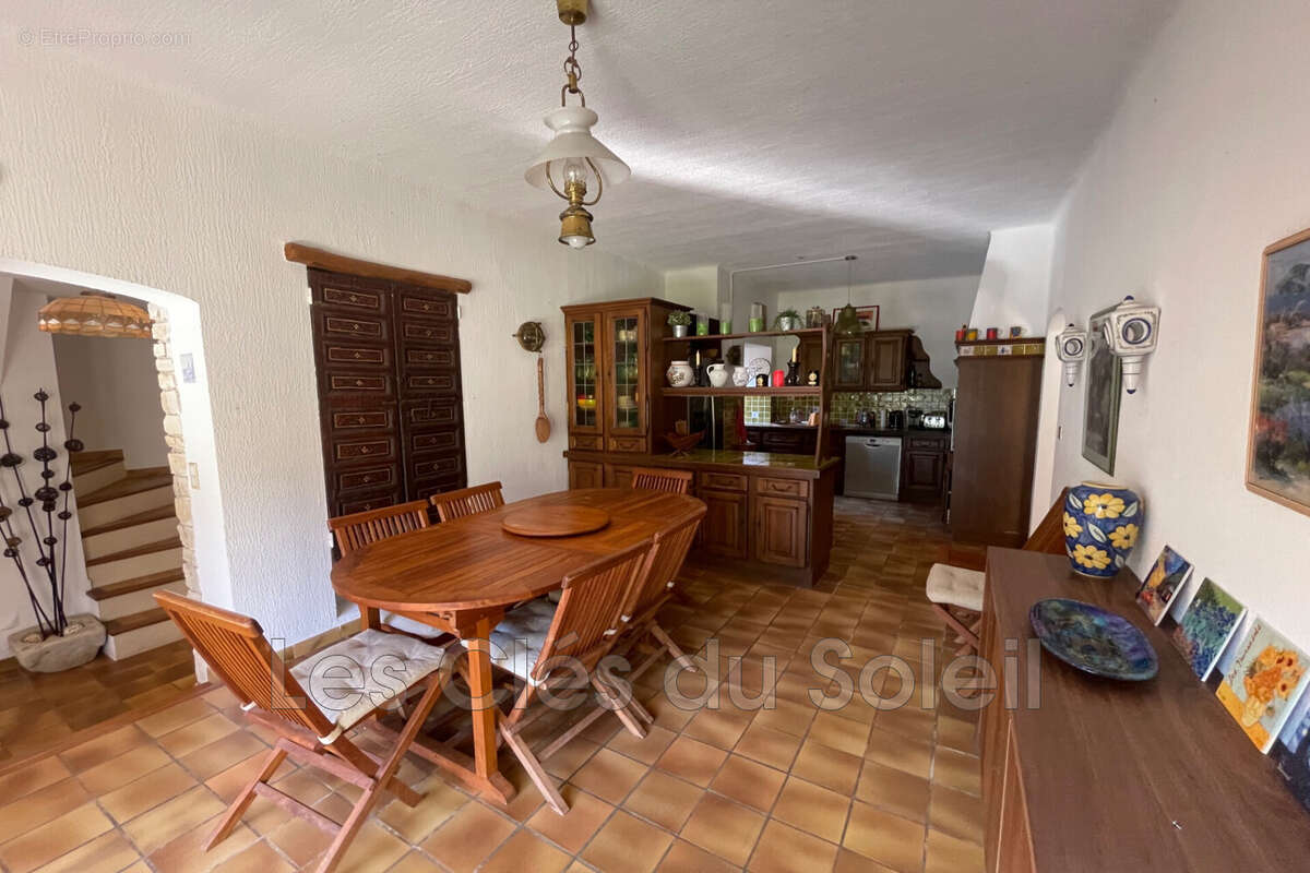 Maison à PUGET-VILLE